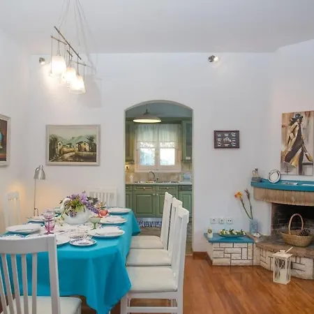 Villa Avlaki House,stylish In Kassiopi