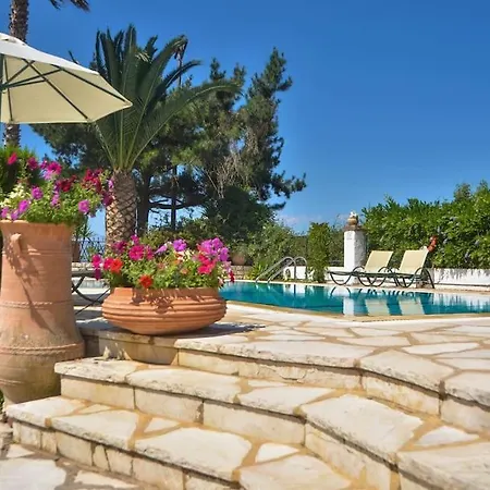 Avlaki House,stylish In Kassiopi